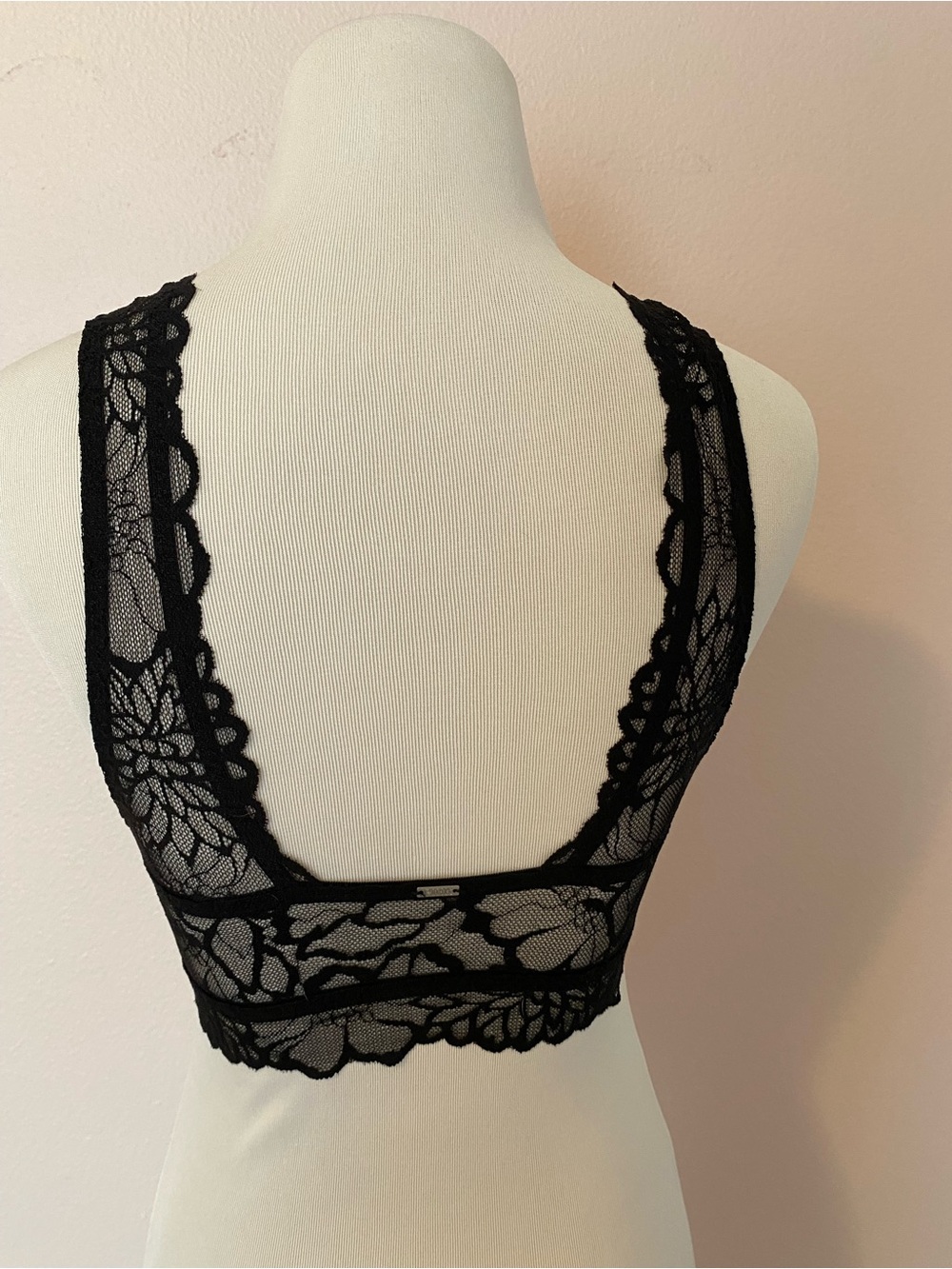 Victoria's Secret Pink Black High-Neck Lace Bralette Sz Small push up - Picture 3 of 6